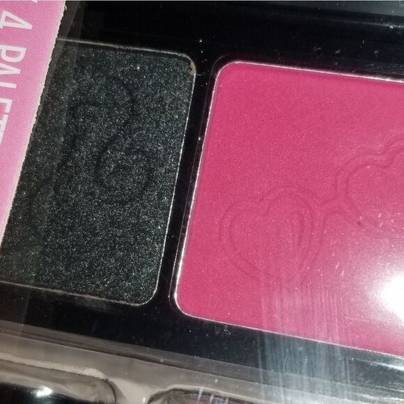 Barbie the Movie Adult Barbie Cosmetic kit new never remove from original Packag - Picture 13 of 15